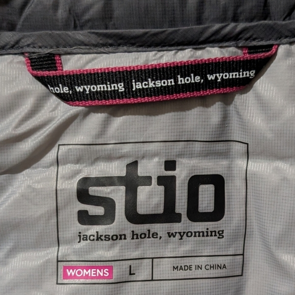 Stio Pinion Down Vest with Cisco and ONEX logos Women's L - Magnet Gray - Picture 8 of 9